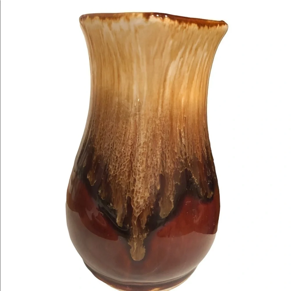 𝅺vintage Roseville Pottery Pitcher